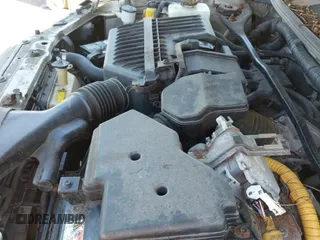 ✅ 2006 Toyota Highlander • VIN: JTEEW21A560019431 • Lot: 42112205. Listed on IAAI with 240,527 mi. Free auction sales archive from the USA and detailed vehicle history report at DreamBid. Image 12.