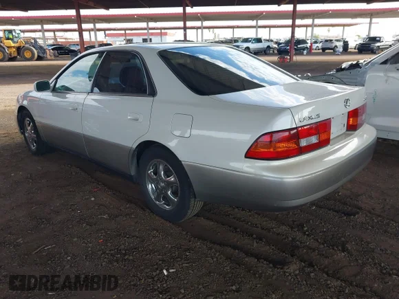 ✅ 1999 Lexus ES 300 • VIN: JT8BF28G5X5073722 • Lot: 42616539. Wystawiony na IAAI z przebiegiem 216 535 mil. Bezpłatny archiwum sprzedaży aukcyjnych z USA i szczegółowy raport historii pojazdu na DreamBid. Zdjęcie 3.