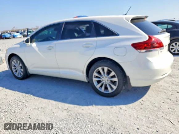 ✅ 2014 Toyota Venza LE • VIN: 4T3ZA3BB4EU082841 • Lot: 77499875. Wystawiony na Copart z przebiegiem 92 400 mil. Bezpłatny archiwum sprzedaży aukcyjnych z USA i szczegółowy raport historii pojazdu na DreamBid. Zdjęcie 2.