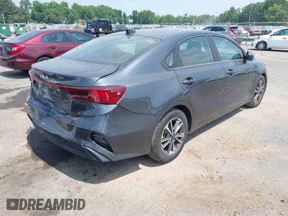 ✅ 2024 Kia Forte LXS • VIN: 3KPF24AD9RE810129 • Lot: 45183945. Wystawiony na IAAI z przebiegiem 37 336 mil. Bezpłatny archiwum sprzedaży aukcyjnych z USA i szczegółowy raport historii pojazdu na DreamBid. Zdjęcie 4.