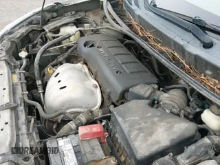 ✅ 2009 Pontiac Vibe • VIN: 5Y2SM67009Z444252 • Lot: 43746957. Listed on IAAI with 183,355 mi. Free auction sales archive from the USA and detailed vehicle history report at DreamBid. Image 12.