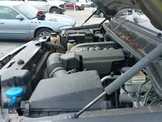 ✅ 2004 Nissan Titan LE • VIN: 1N6AA07B54N541205 • Lot: 42895422. Wystawiony na IAAI z przebiegiem 163 099 mil. Bezpłatny archiwum sprzedaży aukcyjnych z USA i szczegółowy raport historii pojazdu na DreamBid. Zdjęcie 14.