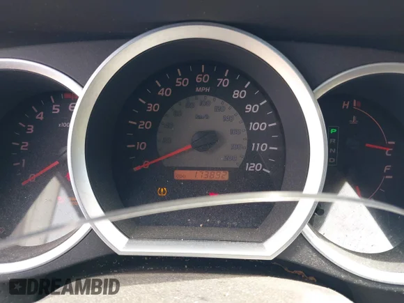 ✅ 2006 Toyota Tacoma • VIN: 5TETX22N16Z194690 • Lot: 45082747. Wystawiony na IAAI z przebiegiem 173 892 mil. Bezpłatny archiwum sprzedaży aukcyjnych z USA i szczegółowy raport historii pojazdu na DreamBid. Zdjęcie 7.