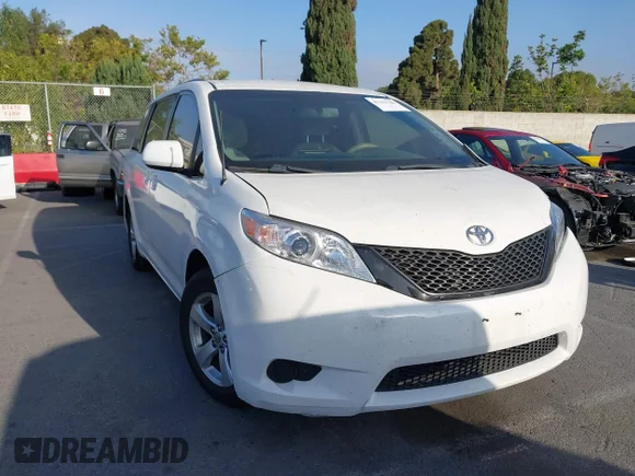 ✅ 2014 Toyota Sienna LE • VIN: 5TDKK3DC7ES492653 • Lot: 45329348. Listed on IAAI with 105,092 mi. Free auction sales archive from the USA and detailed vehicle history report at DreamBid. Image 1.