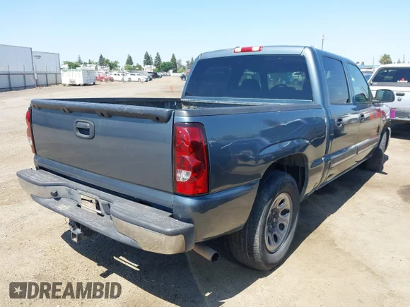 ✅ 2006 Chevrolet Silverado 1500 LT2 • VIN: 2GCEC13TX61157587 • Lot: 42217816. Wystawiony na IAAI z przebiegiem 231 426 mil. Bezpłatny archiwum sprzedaży aukcyjnych z USA i szczegółowy raport historii pojazdu na DreamBid. Zdjęcie 4.