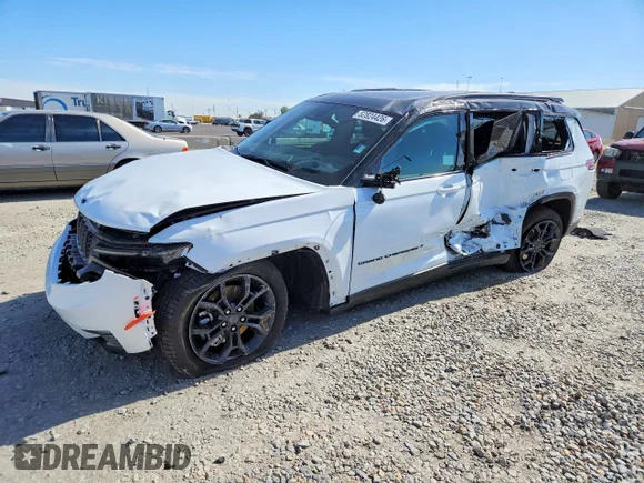 ✅ 2025 Jeep Grand Cherokee Limited • VIN: 1C4RJKBG9S8791062 • Lot: 52824426. Listed on Copart with 33 mi. Free auction sales archive from the USA and detailed vehicle history report at DreamBid. Image 1.