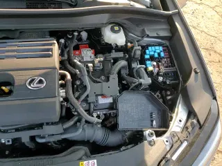 ✅ 2025 Lexus UX 300h • VIN: JTHYBJAHXS2017840 • Лот: 62549705. Опубликован ранее на Copart с пробегом 1 822 миль. Бесплатный доступ к архиву аукционных продаж из США и подробный отчёт об истории автомобиля на DreamBid. Изображение 15.