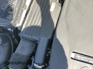 ✅ 2018 Mercedes-Benz C 300 • VIN: WDDWK4JB0JF676075 • Lot: 90022545. Wystawiony na Copart z przebiegiem 16 830 mil. Bezpłatny archiwum sprzedaży aukcyjnych z USA i szczegółowy raport historii pojazdu na DreamBid. Zdjęcie 15.