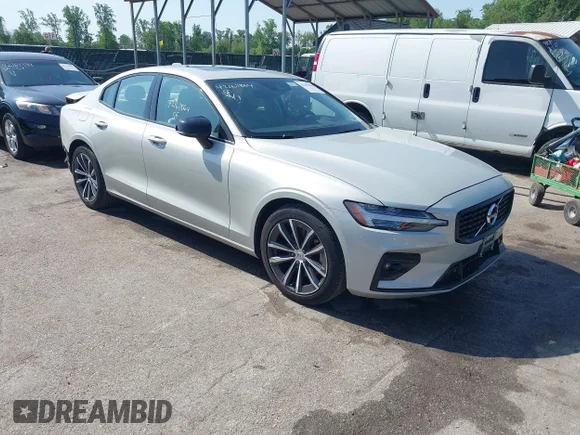 ✅ 2021 Volvo S60 Momentum • VIN: 7JR102TZ9MG109307 • Lot: 42167864. Listed on IAAI with 64,654 mi. Free auction sales archive from the USA and detailed vehicle history report at DreamBid. Image 1.