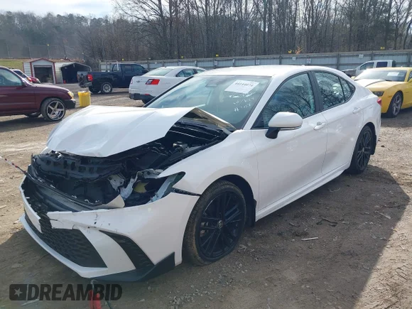 ✅ 2025 Toyota Camry LE • VIN: 4T1DAACK5SU047243 • Lot: 44144074. Wystawiony na IAAI z przebiegiem 9 738 mil. Bezpłatny archiwum sprzedaży aukcyjnych z USA i szczegółowy raport historii pojazdu na DreamBid. Zdjęcie 2.