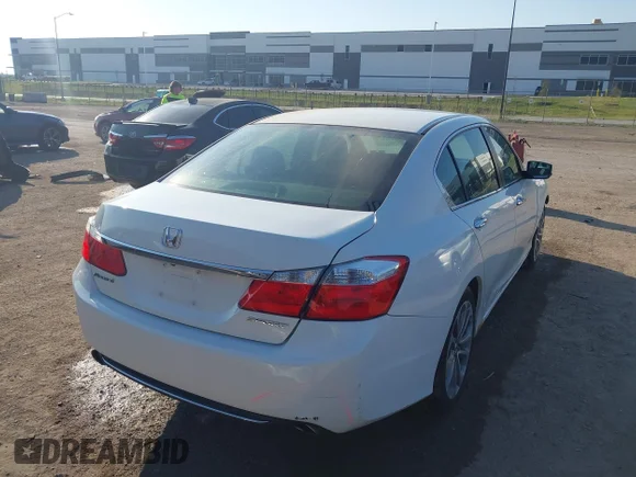✅ 2013 Honda Accord Sport • VIN: 1HGCR2F59DA065027 • Лот: 43428677. Опубликован ранее на IAAI с пробегом 169 386 миль. Бесплатный доступ к архиву аукционных продаж из США и подробный отчёт об истории автомобиля на DreamBid. Изображение 4.