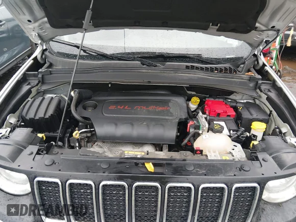 ✅ 2020 Jeep Renegade Latitude • VIN: ZACNJBBB9LPL58240 • Лот: 44484758. Опубліковано раніше на IAAI з пробігом 57 157 миль. Безкоштовний доступ до архіву аукціонних продажів зі США та докладний звіт про історію автомобіля на DreamBid. Зображення 10.