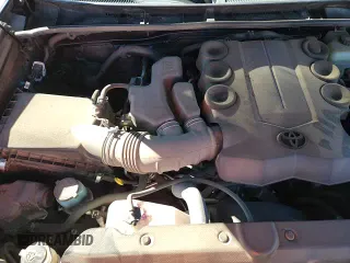 ✅ 2018 Toyota 4Runner SR5 • VIN: JTEBU5JR1J5537743 • Лот: 89893075. Опубликован ранее на Copart с пробегом 68 449 миль. Бесплатный доступ к архиву аукционных продаж из США и подробный отчёт об истории автомобиля на DreamBid. Изображение 15.