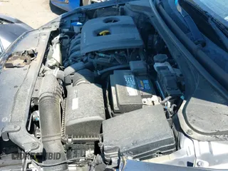 ✅ 2018 Hyundai Elantra Limited • VIN: 5NPD84LF9JH319256 • Lot: 42383717. Listed on IAAI with 84,393 mi. Free auction sales archive from the USA and detailed vehicle history report at DreamBid. Image 19.