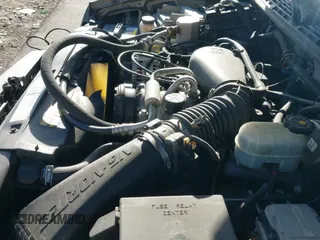 ✅ 2001 Chevrolet Blazer LT • VIN: 1GNDT13W712120082 • Lot: 41132238. Wystawiony na IAAI z przebiegiem 109 196 mil. Bezpłatny archiwum sprzedaży aukcyjnych z USA i szczegółowy raport historii pojazdu na DreamBid. Zdjęcie 20.