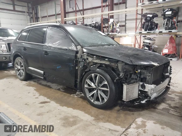 ✅ 2021 Audi SQ7 Premium Plus • VIN: WA1AWBF78MD034215 • Lot: 44013095. Wystawiony na IAAI z przebiegiem 74 555 mil. Bezpłatny archiwum sprzedaży aukcyjnych z USA i szczegółowy raport historii pojazdu na DreamBid. Zdjęcie 1.