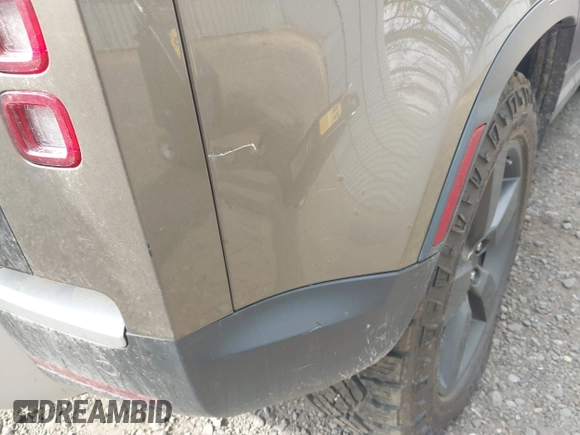 ✅ 2020 Land Rover Defender SE • VIN: SALEP7EU5L2003175 • Лот: 45023427. Опубліковано раніше на IAAI з пробігом 92 687 миль. Безкоштовний доступ до архіву аукціонних продажів зі США та докладний звіт про історію автомобіля на DreamBid. Зображення 6.