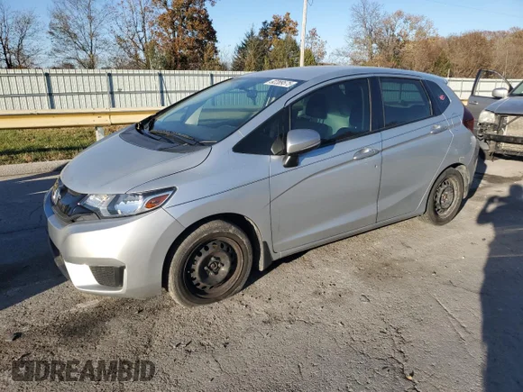 ✅ 2015 Honda Fit LX • VIN: 3HGGK5H52FM768365 • Lot: 92289575. Listed on Copart with 49,557 mi. Free auction sales archive from the USA and detailed vehicle history report at DreamBid. Image 1.
