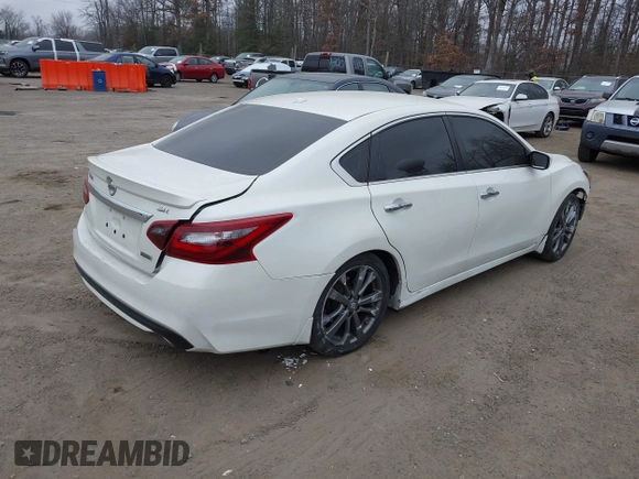 ✅ 2018 Nissan Altima SR • VIN: 1N4AL3AP7JC246977 • Lot: 44084557. Wystawiony na IAAI z przebiegiem 131 115 mil. Bezpłatny archiwum sprzedaży aukcyjnych z USA i szczegółowy raport historii pojazdu na DreamBid. Zdjęcie 4.