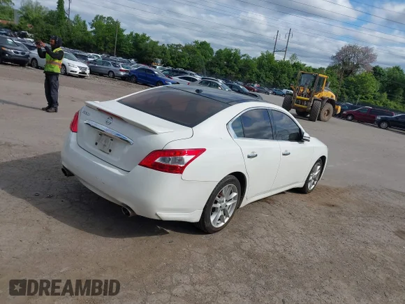 ✅ 2011 Nissan Maxima SV • VIN: 1N4AA5AP1BC863861 • Lot: 45138194. Listed on IAAI with 84,971 mi. Free auction sales archive from the USA and detailed vehicle history report at DreamBid. Image 4.