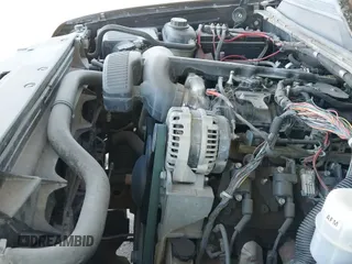 ✅ 2014 Chevrolet Tahoe Commercial • VIN: 1GNLC2E06ER199722 • Lot: 43658351. Wystawiony na IAAI z przebiegiem 165 433 mil. Bezpłatny archiwum sprzedaży aukcyjnych z USA i szczegółowy raport historii pojazdu na DreamBid. Zdjęcie 19.