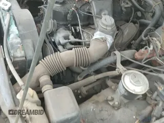 ✅ 1987 Toyota Pickup • VIN: JT4RN70D7H0032802 • Lot: 42205828. Wystawiony na IAAI z przebiegiem 340 768 mil. Bezpłatny archiwum sprzedaży aukcyjnych z USA i szczegółowy raport historii pojazdu na DreamBid. Zdjęcie 12.