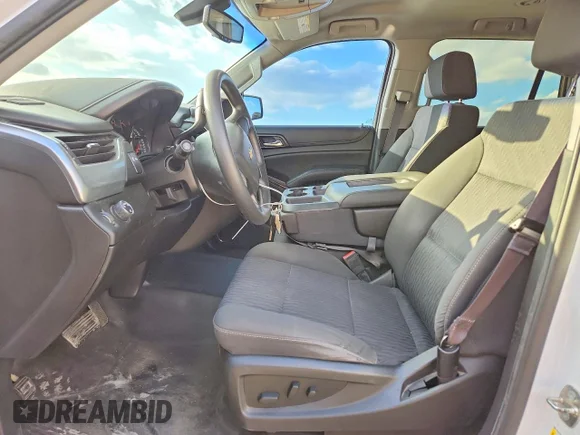 ✅ 2017 Chevrolet Tahoe Commercial • VIN: 1GNLCDEC0HR234233 • Lot: 49026746. Wystawiony na Copart z przebiegiem 115 405 mil. Bezpłatny archiwum sprzedaży aukcyjnych z USA i szczegółowy raport historii pojazdu na DreamBid. Zdjęcie 7.