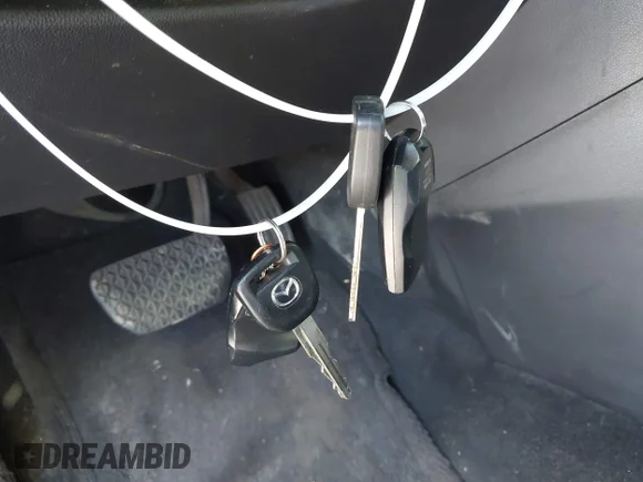 ✅ 2008 Mazda 3 S GT • VIN: JM1BK344781162960 • Лот: 45328563. Опубліковано раніше на IAAI з пробігом 183 559 миль. Безкоштовний доступ до архіву аукціонних продажів зі США та докладний звіт про історію автомобіля на DreamBid. Зображення 11.