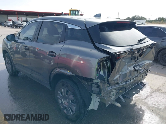 ✅ 2025 Nissan Kicks S • VIN: 3N8AP6BA8SL322419 • Lot: 44478951. Wystawiony na IAAI z przebiegiem 10 740 mil. Bezpłatny archiwum sprzedaży aukcyjnych z USA i szczegółowy raport historii pojazdu na DreamBid. Zdjęcie 3.