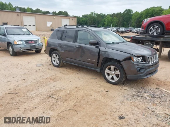 ✅ 2016 Jeep Compass Sport • VIN: 1C4NJCBAXGD666103 • Lot: 45051698. Wystawiony na IAAI z przebiegiem 159 829 mil. Bezpłatny archiwum sprzedaży aukcyjnych z USA i szczegółowy raport historii pojazdu na DreamBid. Zdjęcie 1.