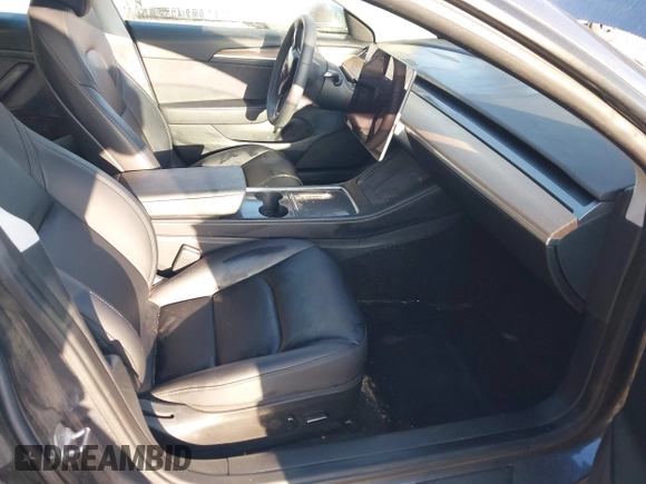 ✅ 2023 Tesla Model 3 Long Range • VIN: 5YJ3E1EB2PF703786 • Лот: 43160847. Опубликован ранее на IAAI с пробегом 40 199 миль. Бесплатный доступ к архиву аукционных продаж из США и подробный отчёт об истории автомобиля на DreamBid. Изображение 5.