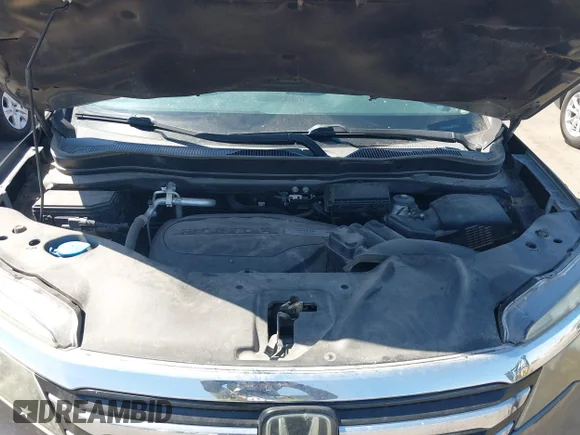 ✅ 2017 Honda Pilot Touring • VIN: 5FNYF5H99HB023176 • Lot: 45367675. Wystawiony na IAAI z przebiegiem 116 775 mil. Bezpłatny archiwum sprzedaży aukcyjnych z USA i szczegółowy raport historii pojazdu na DreamBid. Zdjęcie 10.