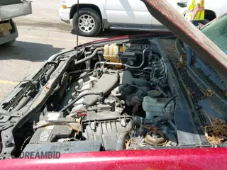 ✅ 2005 Mercury Mariner Luxury • VIN: 4M2YU57125DJ02316 • Lot: 42528032. Wystawiony na IAAI z przebiegiem 306 538 mil. Bezpłatny archiwum sprzedaży aukcyjnych z USA i szczegółowy raport historii pojazdu na DreamBid. Zdjęcie 12.