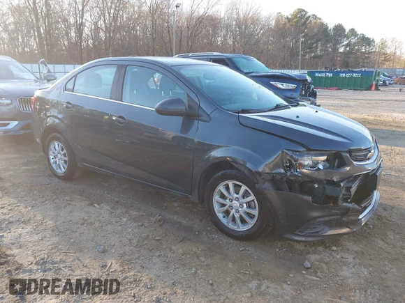 ✅ 2019 Chevrolet Sonic LT • VIN: 1G1JD5SB6K4111550 • Лот: 44043641. Опубліковано раніше на IAAI з пробігом 237 485 миль. Безкоштовний доступ до архіву аукціонних продажів зі США та докладний звіт про історію автомобіля на DreamBid. Зображення 1.