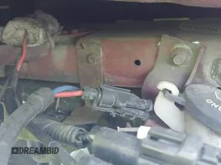 ✅ 1997 Lincoln Mark VIII • VIN: 1LNLM91V9VY637988 • Лот: 41980611. Опубликован ранее на IAAI с пробегом 151 121 миль. Бесплатный доступ к архиву аукционных продаж из США и подробный отчёт об истории автомобиля на DreamBid. Изображение 19.