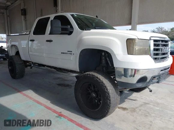 ✅ 2008 GMC Sierra 2500HD Work Truck • VIN: 1GTHC23658F152144 • Lot: 43771698. Listed on IAAI with 190,486 mi. Free auction sales archive from the USA and detailed vehicle history report at DreamBid. Image 1.