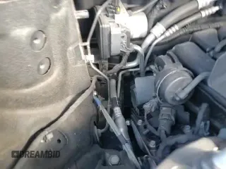 ✅ 2020 Kia Sedona EX • VIN: KNDMB5C16L6574780 • Lot: 69441875. Wystawiony na Copart z przebiegiem 77 331 mil. Bezpłatny archiwum sprzedaży aukcyjnych z USA i szczegółowy raport historii pojazdu na DreamBid. Zdjęcie 17.