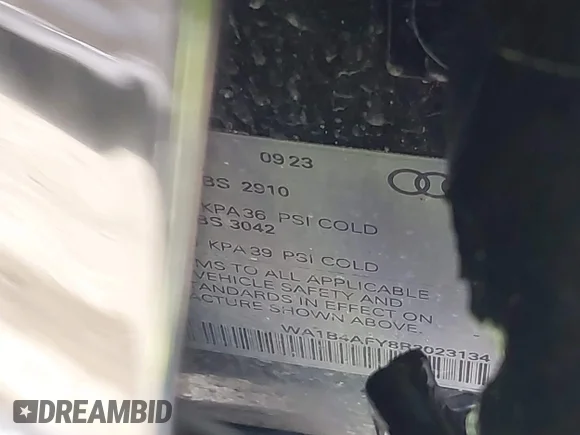 ✅ 2024 Audi SQ5 Premium Plus • VIN: WA1B4AFY8R2023134 • Лот: 43447041. Опубліковано раніше на IAAI з пробігом 16 154 миль. Безкоштовний доступ до архіву аукціонних продажів зі США та докладний звіт про історію автомобіля на DreamBid. Зображення 9.