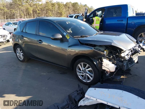 ✅ 2013 Mazda 3 i Grand Touring • VIN: JM1BL1M79D1818372 • Lot: 44390880. Wystawiony na IAAI z przebiegiem 113 943 mil. Bezpłatny archiwum sprzedaży aukcyjnych z USA i szczegółowy raport historii pojazdu na DreamBid. Zdjęcie 1.