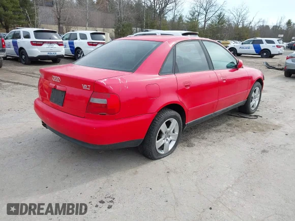✅ 1999 Audi A4 • VIN: WAUCB28D6XA037078 • Lot: 41790781. Wystawiony na IAAI z przebiegiem 162 510 mil. Bezpłatny archiwum sprzedaży aukcyjnych z USA i szczegółowy raport historii pojazdu na DreamBid. Zdjęcie 4.