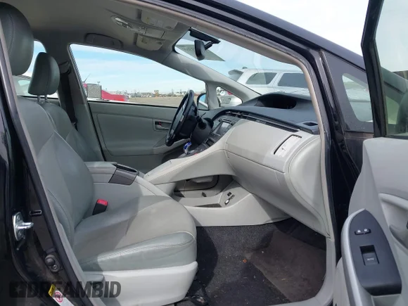 ✅ 2013 Toyota Prius Two • VIN: JTDKN3DU4D5634476 • Lot: 44345368. Wystawiony na IAAI z przebiegiem 183 677 mil. Bezpłatny archiwum sprzedaży aukcyjnych z USA i szczegółowy raport historii pojazdu na DreamBid. Zdjęcie 5.