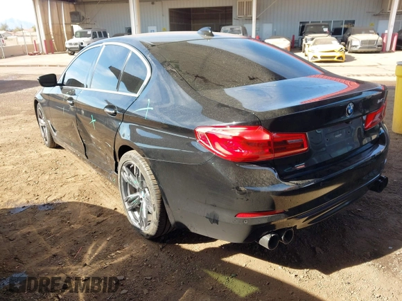 ✅ 2017 BMW 5 Series 540i • VIN: WBAJE5C33HG914011 • Lot: 44308301. Wystawiony na IAAI z przebiegiem 101 148 mil. Bezpłatny archiwum sprzedaży aukcyjnych z USA i szczegółowy raport historii pojazdu na DreamBid. Zdjęcie 3.