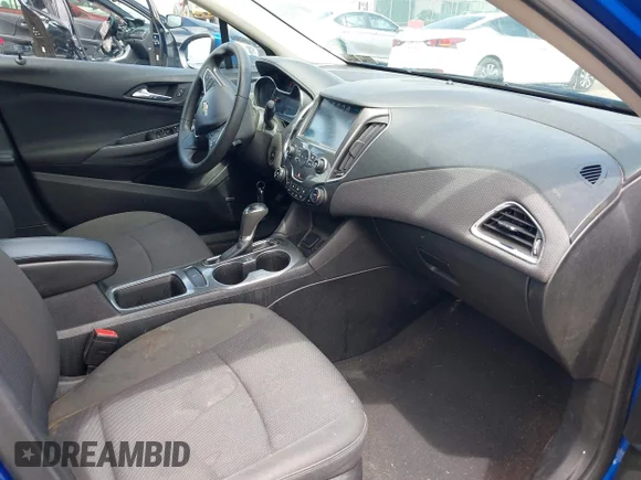 ✅ 2017 Chevrolet Cruze LT • VIN: 3G1BE6SM0HS590145 • Lot: 45196899. Listed on IAAI with 120,519 mi. Free auction sales archive from the USA and detailed vehicle history report at DreamBid. Image 5.