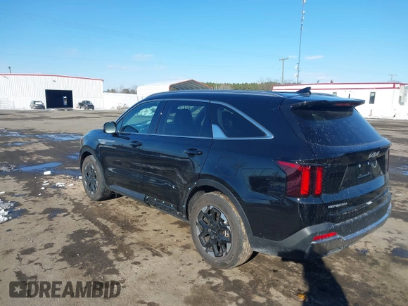 ✅ 2024 Kia Sorento S • VIN: 5XYRL4JCXRG281004 • Lot: 44245847. Wystawiony na IAAI z przebiegiem 39 388 mil. Bezpłatny archiwum sprzedaży aukcyjnych z USA i szczegółowy raport historii pojazdu na DreamBid. Zdjęcie 3.