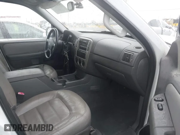 ✅ 2005 Ford Explorer XLT • VIN: 1FMZU73K55UA99962 • Lot: 41491131. Wystawiony na IAAI z przebiegiem 142 514 mil. Bezpłatny archiwum sprzedaży aukcyjnych z USA i szczegółowy raport historii pojazdu na DreamBid. Zdjęcie 5.
