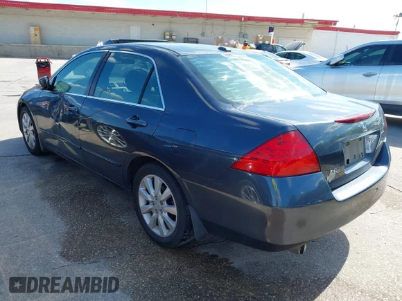 ✅ 2006 Honda Accord EX-L • VIN: 1HGCM66556A050503 • Lot: 44821134. Wystawiony na IAAI z przebiegiem 271 472 mil. Bezpłatny archiwum sprzedaży aukcyjnych z USA i szczegółowy raport historii pojazdu na DreamBid. Zdjęcie 3.