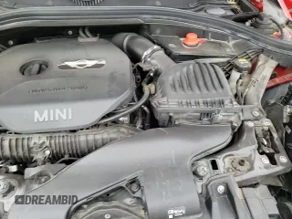 ✅ 2018 MINI Clubman Cooper S • VIN: WMWLU5C59J2G03332 • Lot: 58235525. Listed on Copart with 100,098 mi. Free auction sales archive from the USA and detailed vehicle history report at DreamBid. Image 13.