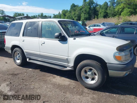 ✅ 1999 Ford Explorer XLT • VIN: 1FMZU34E5XZA25819 • Лот: 42196784. Опубліковано раніше на IAAI з пробігом 178 704 миль. Безкоштовний доступ до архіву аукціонних продажів зі США та докладний звіт про історію автомобіля на DreamBid. Зображення 1.