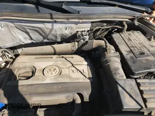 ✅ 2017 Volkswagen Tiguan S • VIN: WVGAV7AX8HK043541 • Lot: 82564245. Listed on Copart with 70,289 mi. Free auction sales archive from the USA and detailed vehicle history report at DreamBid. Image 14.