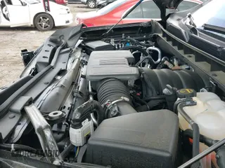 ✅ 2025 GMC Yukon XL Denali • VIN: 1GKS2JRL9SR192737 • Lot: 42166942. Listed on IAAI with 6,998 mi. Free auction sales archive from the USA and detailed vehicle history report at DreamBid. Image 20.